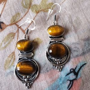 Tiger's Tiger Eye Sterling 925 Brand New Pierced Earrings